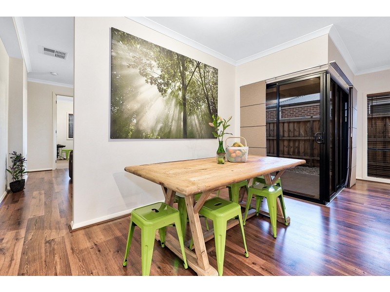 56 Glenelg Street, Clyde North VIC 3978