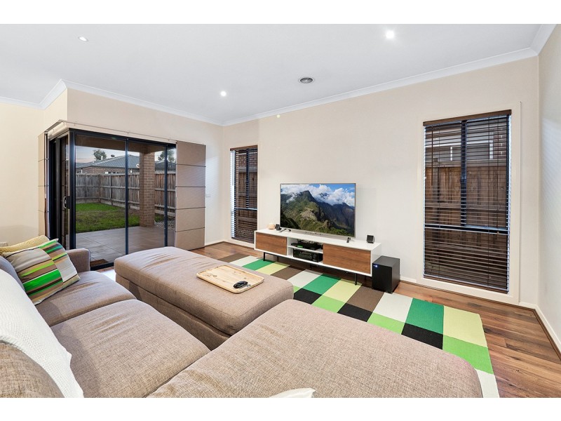 56 Glenelg Street, Clyde North VIC 3978