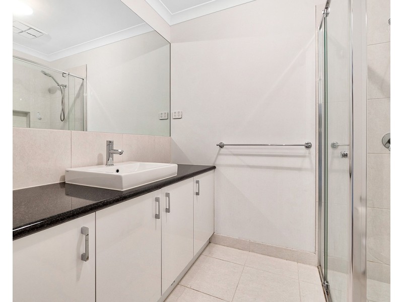 14 Strickland Street, Cranbourne West VIC 3977