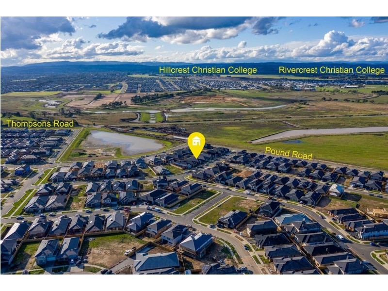 16 Gallant Drive, Clyde North VIC 3978