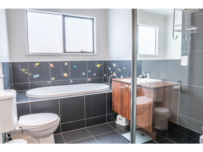 55 Morningside Blvd, Cranbourne West VIC 3977