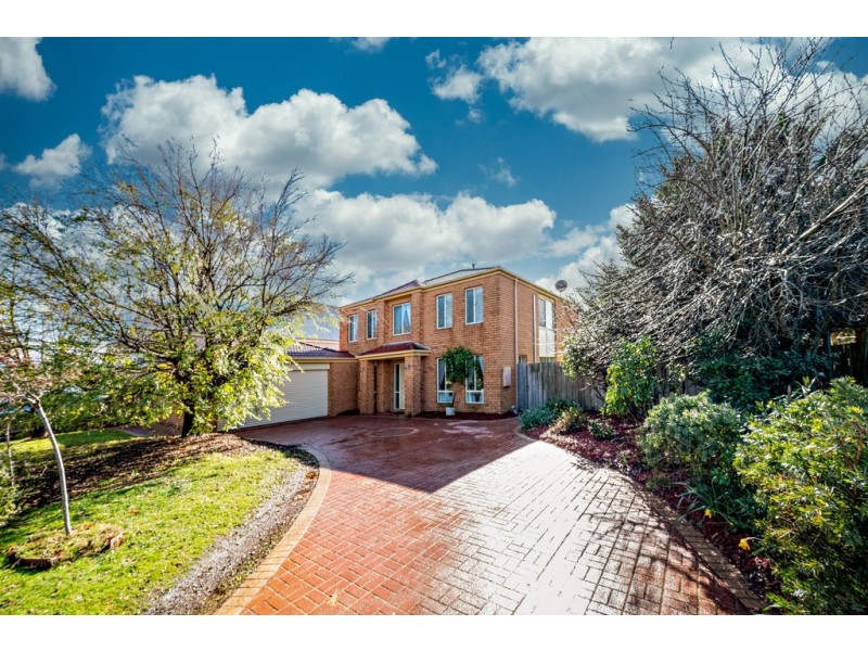 6 Elk Turn, Cranbourne VIC 3977