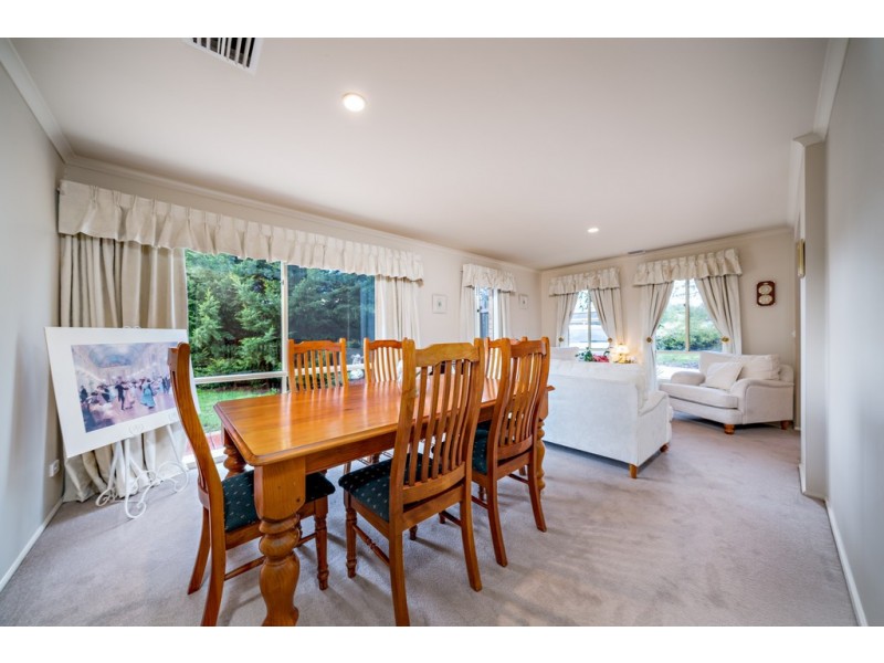 6 Elk Turn, Cranbourne VIC 3977