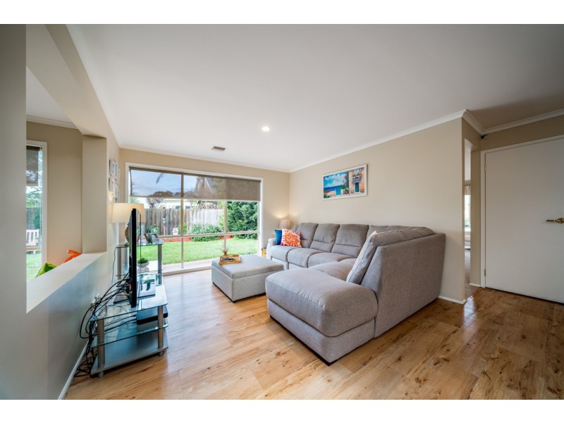 6 Elk Turn, Cranbourne VIC 3977