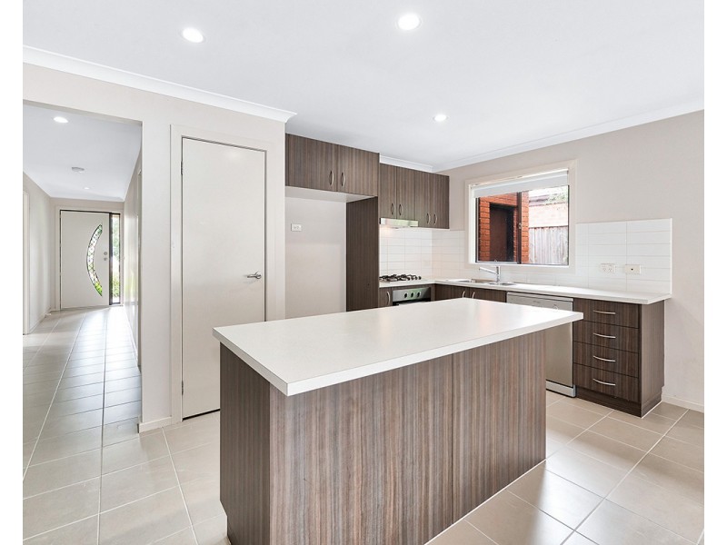 19 Markbeech Crescent, Officer VIC 3809