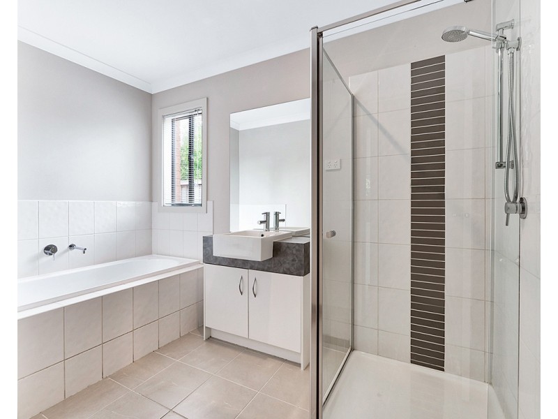 19 Markbeech Crescent, Officer VIC 3809