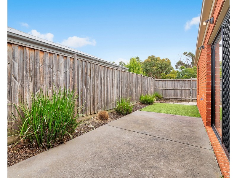 19 Markbeech Crescent, Officer VIC 3809