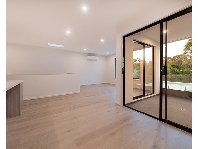 33 (Lot 25) Savoy Grove, Cranbourne North VIC 3977