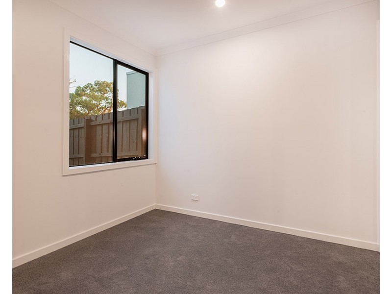 33 (Lot 25) Savoy Grove, Cranbourne North VIC 3977