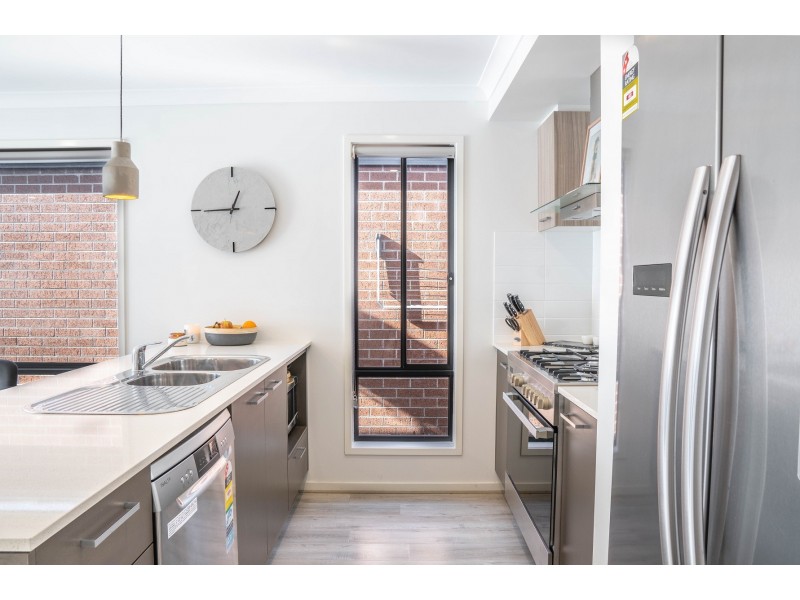 11 Grattan Street, Clyde VIC 3978