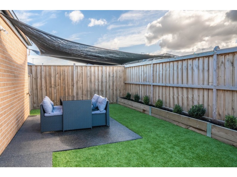 11 Grattan Street, Clyde VIC 3978