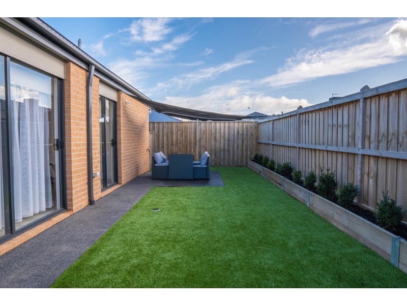 11 Grattan Street, Clyde VIC 3978