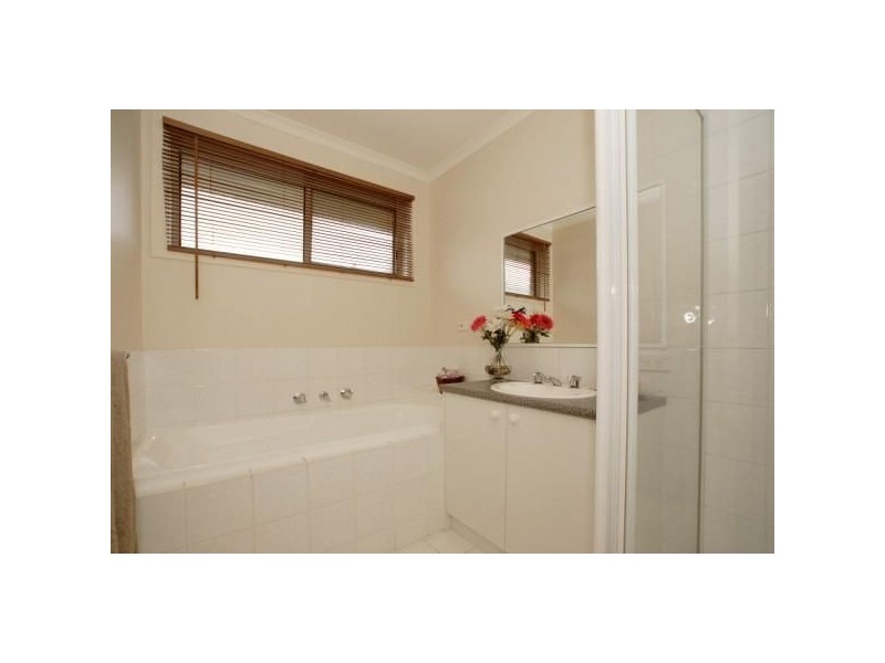 13 Szer Way, Carrum Downs VIC 3201