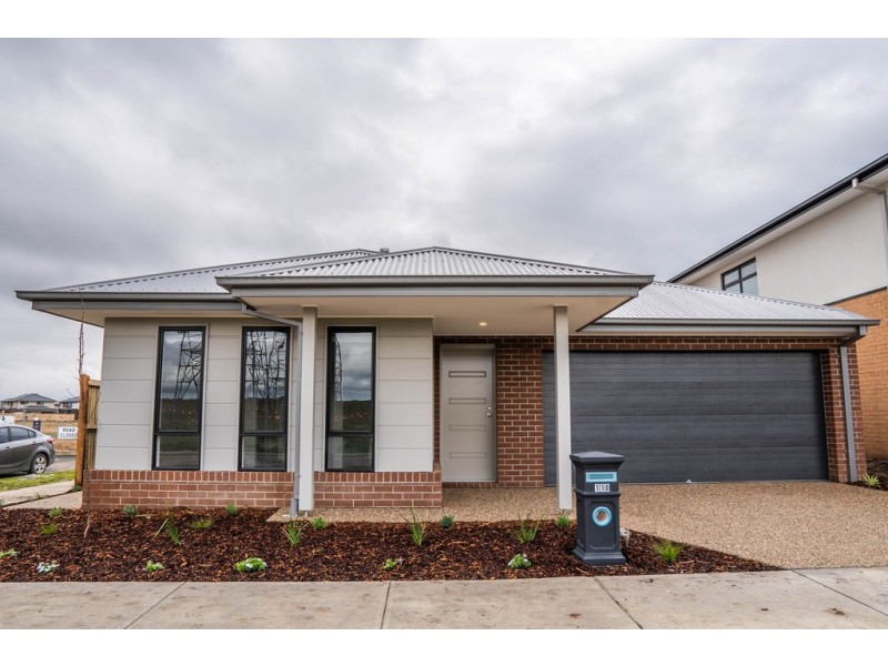 110 Ceduna Road, Clyde North VIC 3978