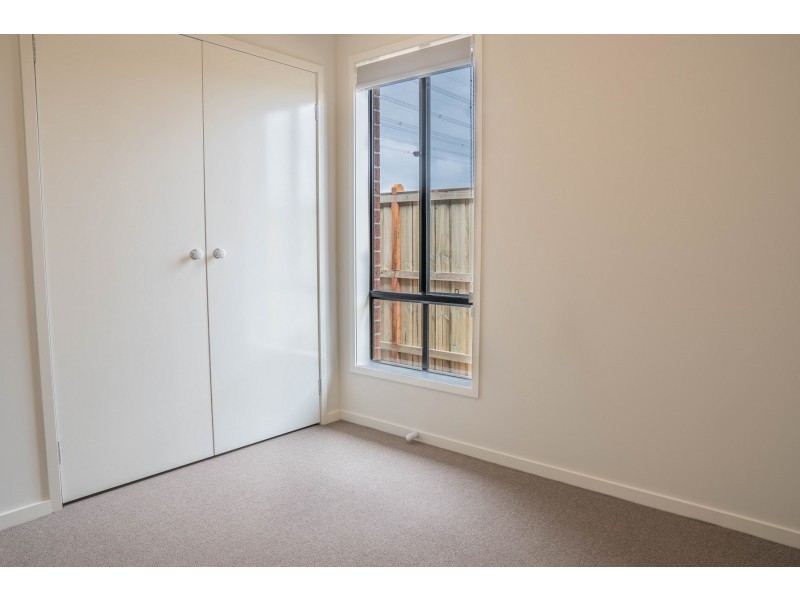 110 Ceduna Road, Clyde North VIC 3978