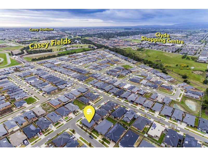 9 Kamona Street, Clyde VIC 3978