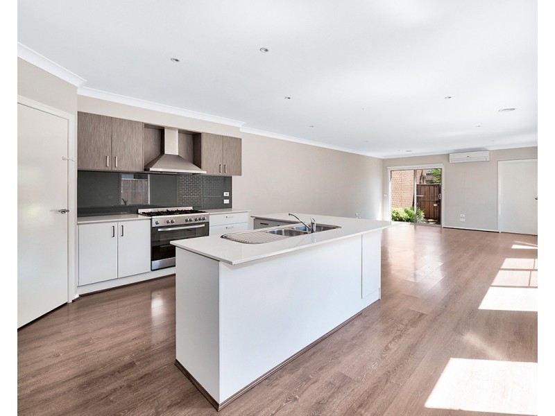 21 Dakota Street, Officer VIC 3809