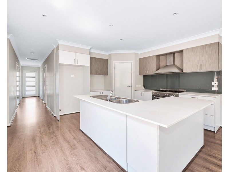 21 Dakota Street, Officer VIC 3809