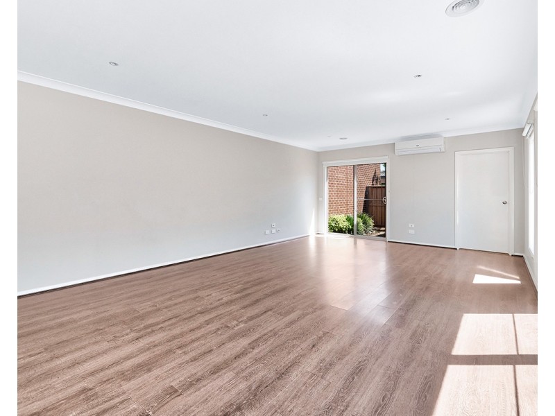 21 Dakota Street, Officer VIC 3809