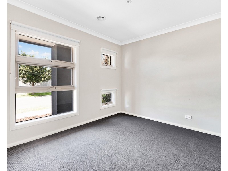 21 Dakota Street, Officer VIC 3809