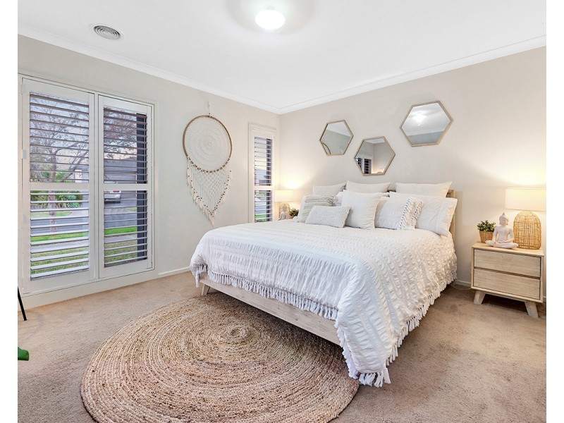 13 Gumview Road, Lyndhurst VIC 3975