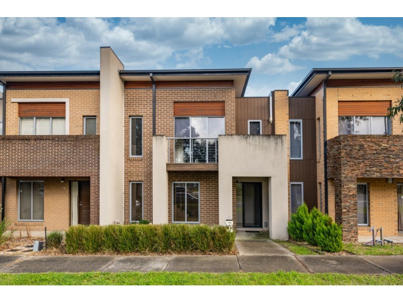 76 Mannavue Blvd, Cranbourne North VIC 3977