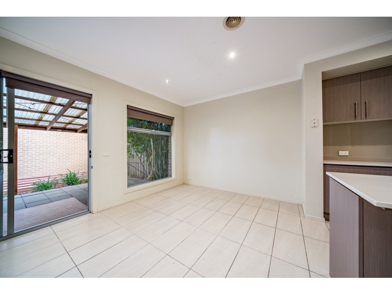 76 Mannavue Blvd, Cranbourne North VIC 3977