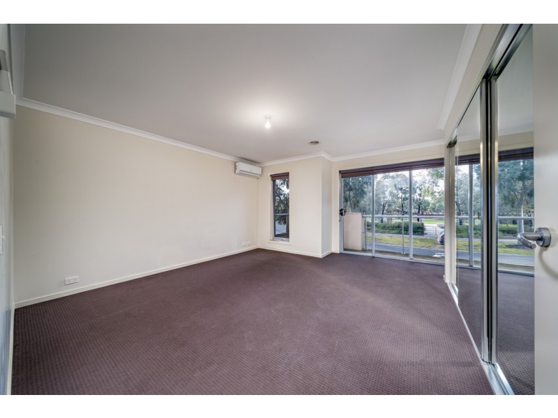 76 Mannavue Blvd, Cranbourne North VIC 3977