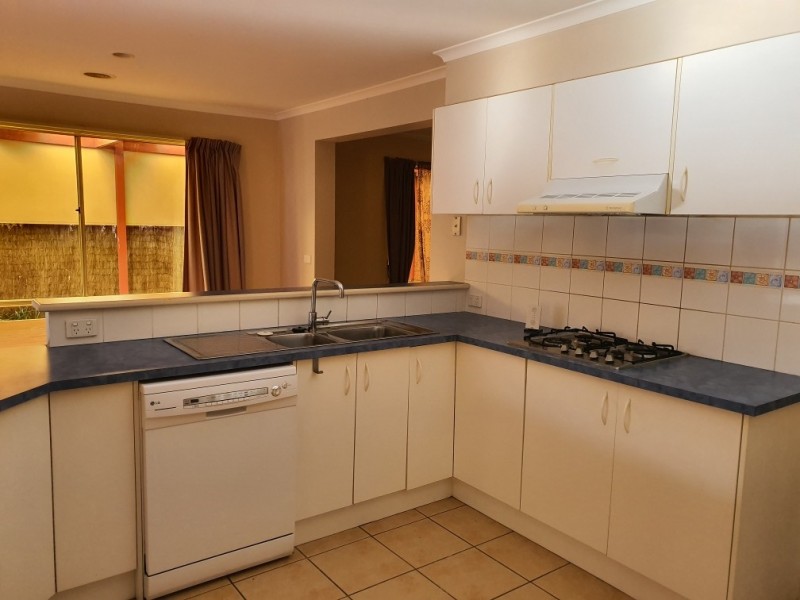 19 Mariner Close, Cranbourne North VIC 3977