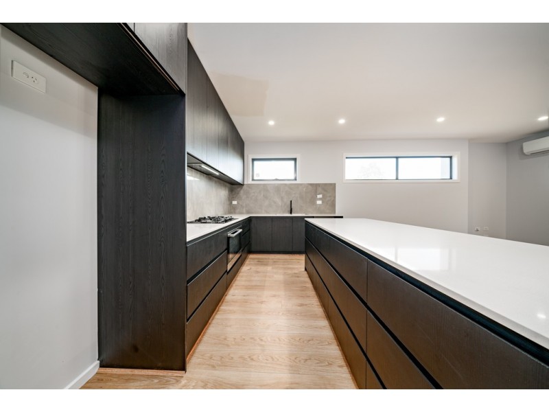 13 Fergus Lane, Cranbourne West VIC 3977