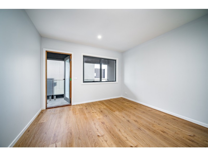 13 Fergus Lane, Cranbourne West VIC 3977