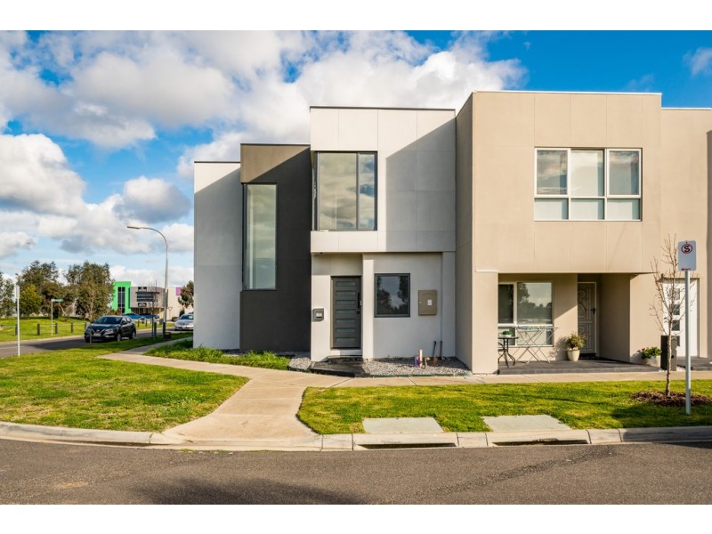 13 Fergus Lane, Cranbourne West VIC 3977