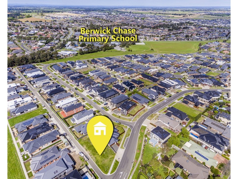 32 Skyline Way, Berwick VIC 3806