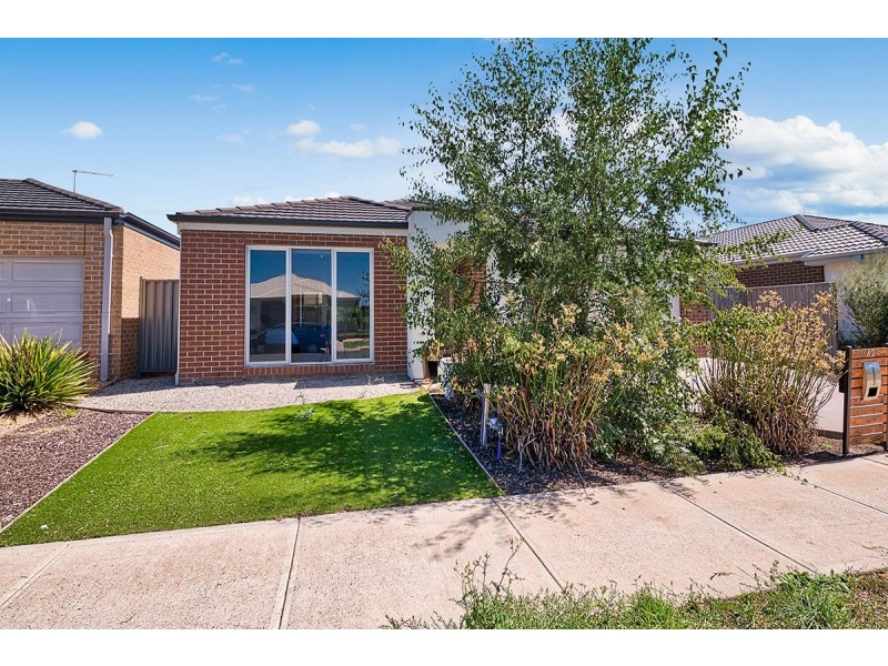 62 McEwan Drive, Cranbourne East VIC 3977