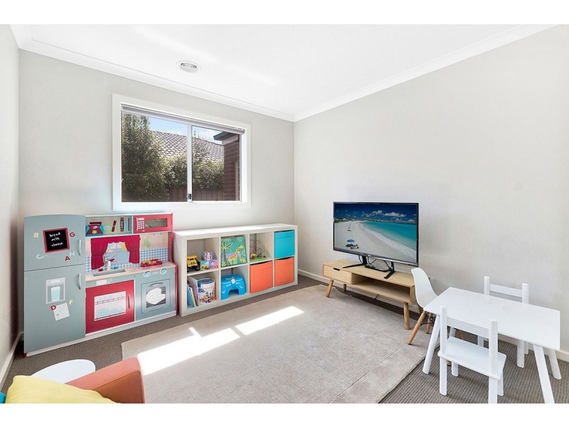 62 McEwan Drive, Cranbourne East VIC 3977