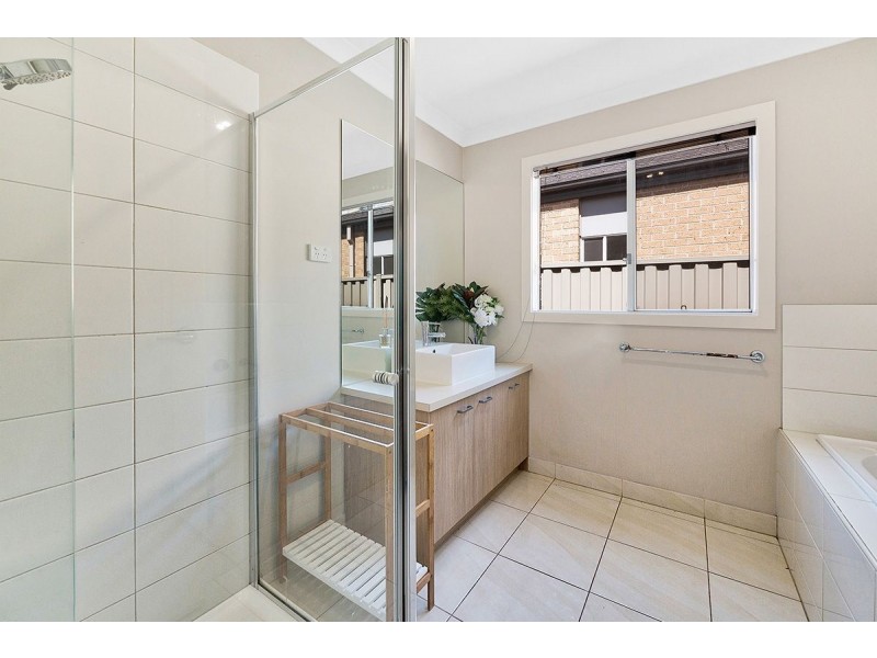 62 McEwan Drive, Cranbourne East VIC 3977