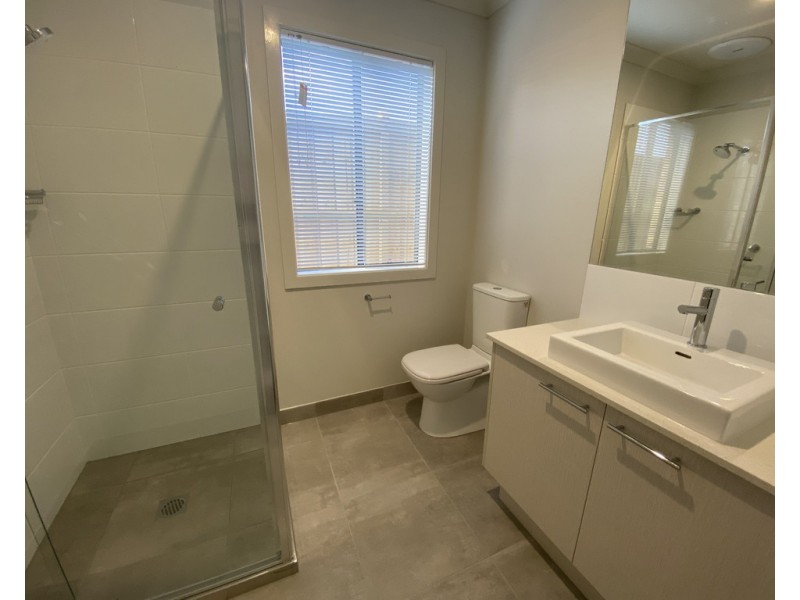 182 Morison Rd, Clyde VIC 3978