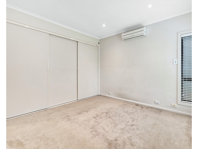 102 Springhill Drive, Cranbourne VIC 3977