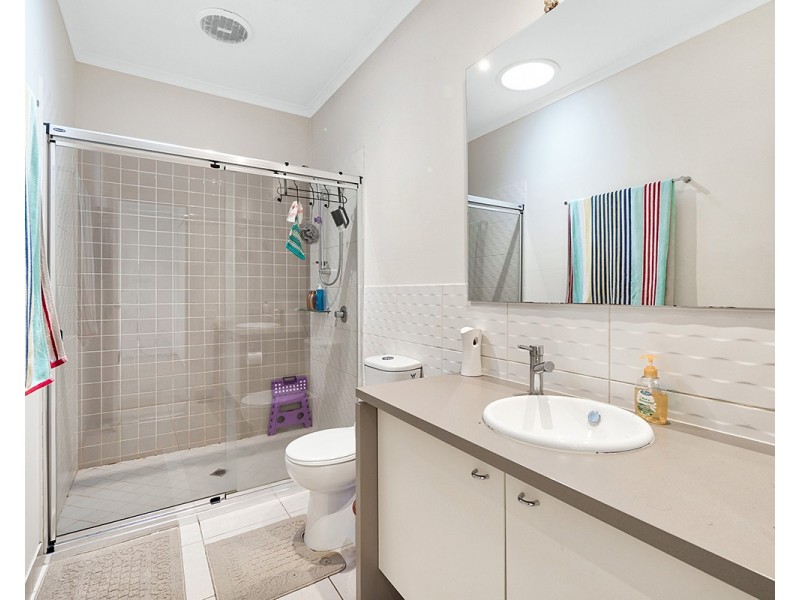 102 Springhill Drive, Cranbourne VIC 3977