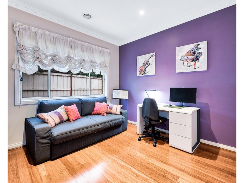 5 Moreton Bay Boulevard, Lyndhurst VIC 3975