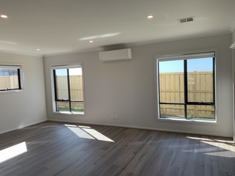 85 WYNNSTAY STREET, Clyde VIC 3978