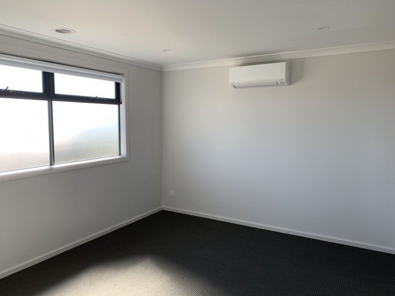 85 WYNNSTAY STREET, Clyde VIC 3978