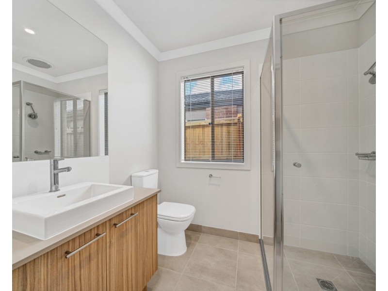 60 Bowler Avenue, Clyde VIC 3978