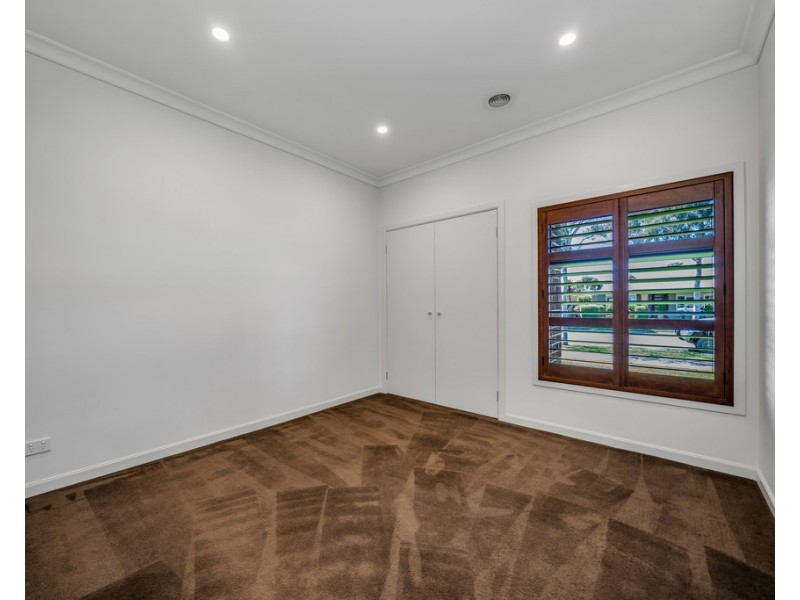 25 Duce Street, Cranbourne East VIC 3977