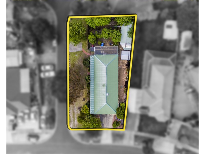 8 Tamworth Court, Cranbourne VIC 3977