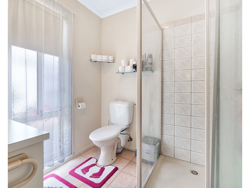 8 Tamworth Court, Cranbourne VIC 3977