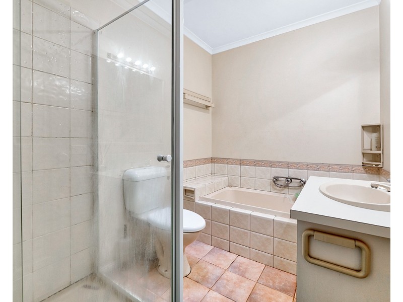 8 Tamworth Court, Cranbourne VIC 3977