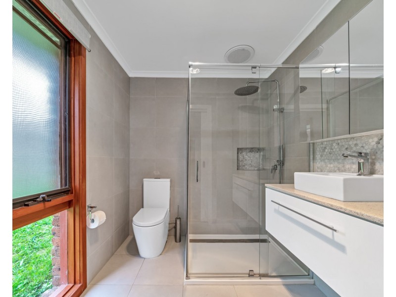 6 Amberwood Ct, Templestowe VIC 3106