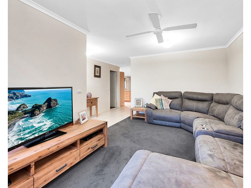 5 Ebony Street, Cranbourne VIC 3977