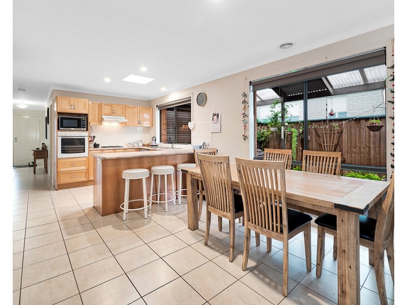 5 Ebony Street, Cranbourne VIC 3977